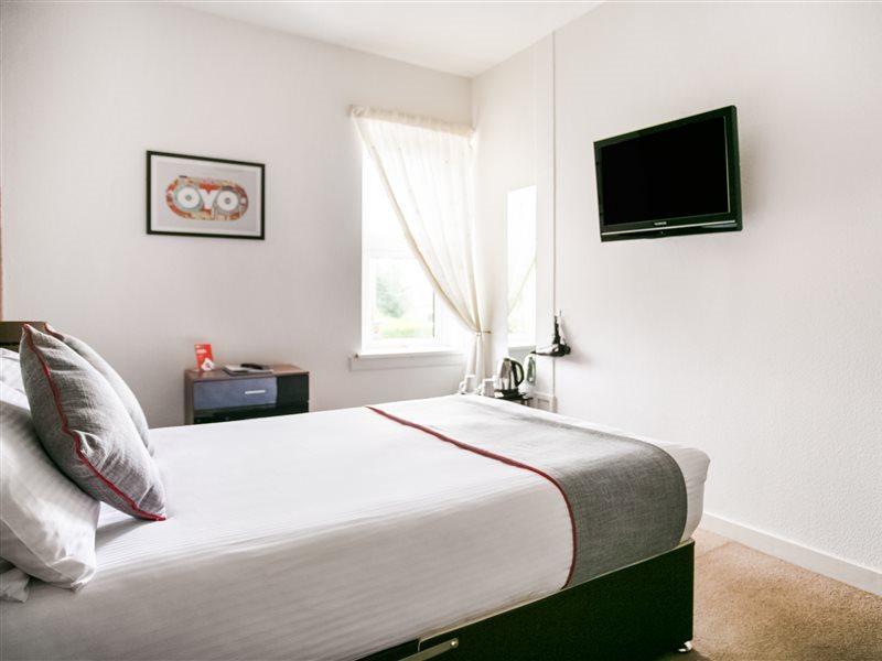 Corner Hotel Carnoustie Buitenkant foto