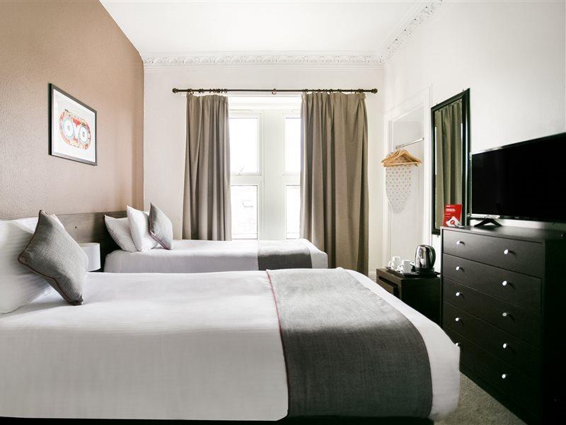 Corner Hotel Carnoustie Buitenkant foto