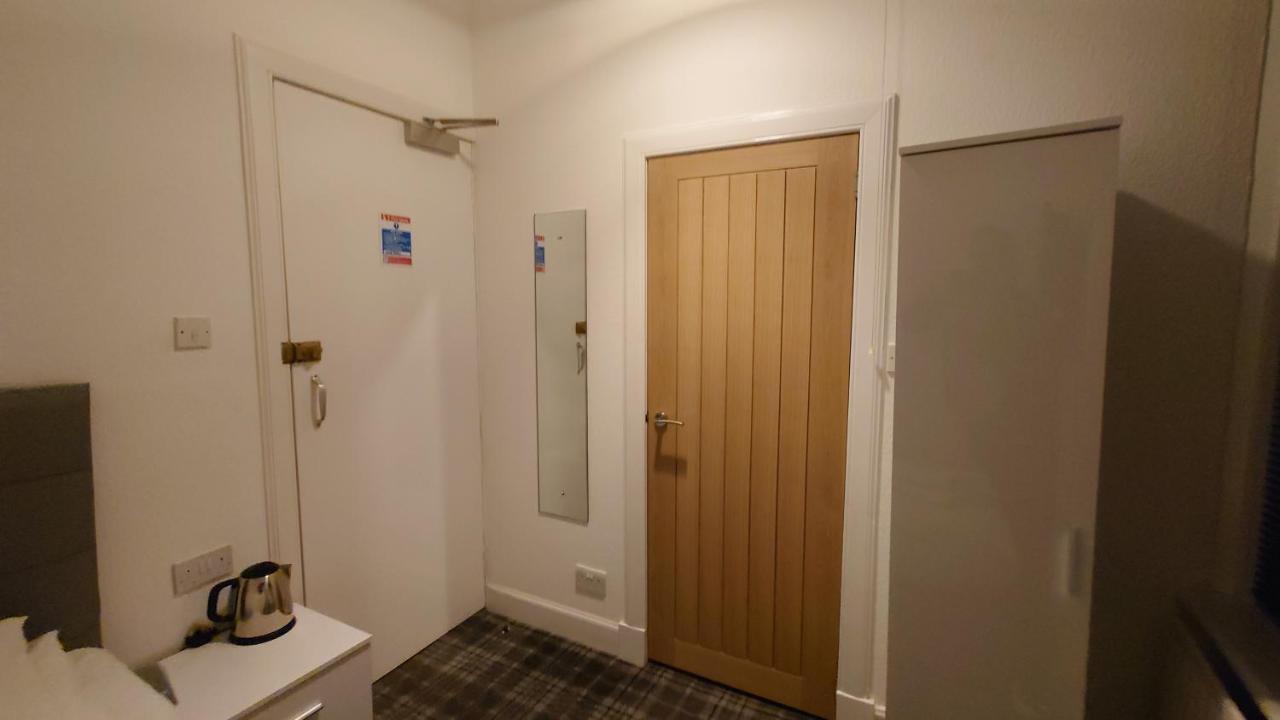 Corner Hotel Carnoustie Buitenkant foto