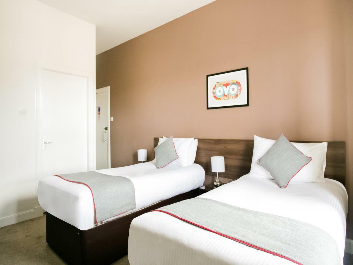 Corner Hotel Carnoustie Buitenkant foto